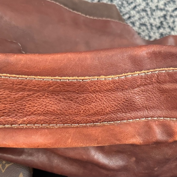 49 Square Miles Brown Distressed Leather Tote Bag - Picture 9 of 10